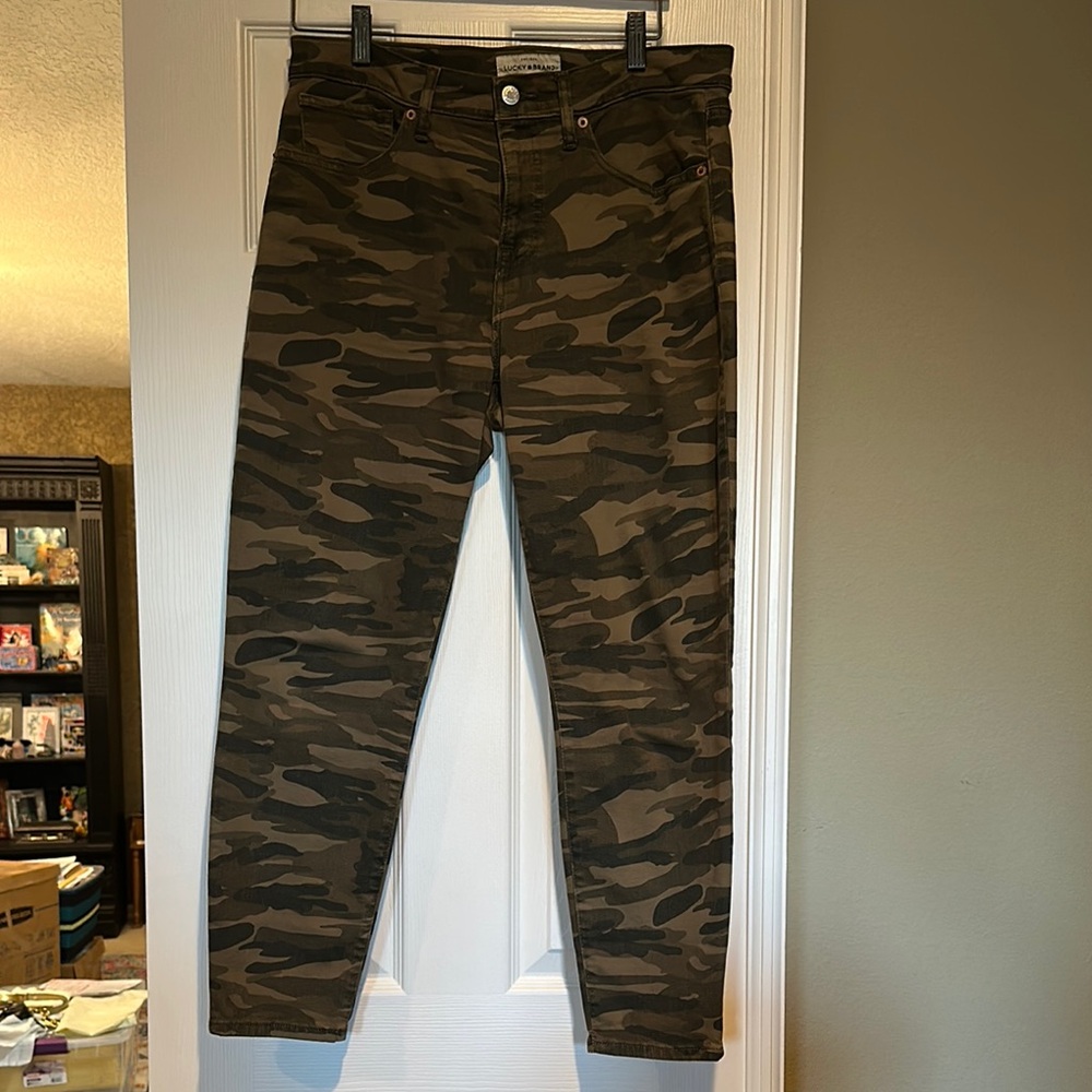 Lucky Brand Camouflage Ava Skinny jeans size 31